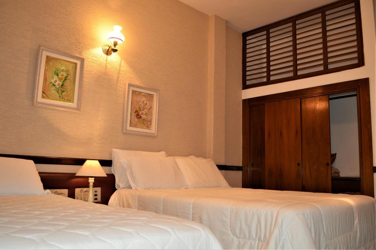 Hotel Comendador トレス・リオス エクステリア 写真